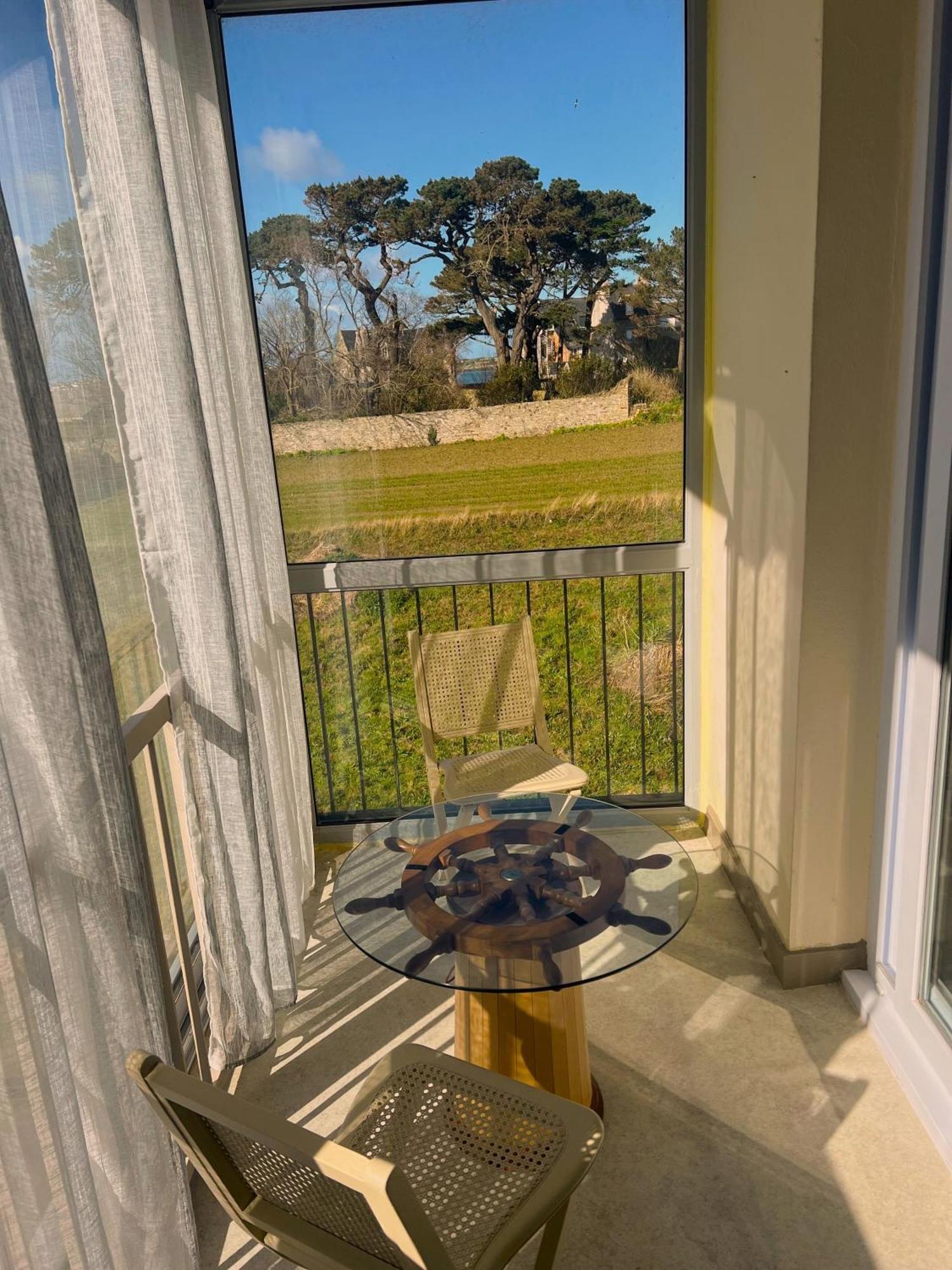 Studio Vue Sur Mer Avec Veranda - Roscoff Apartment Bagian luar foto